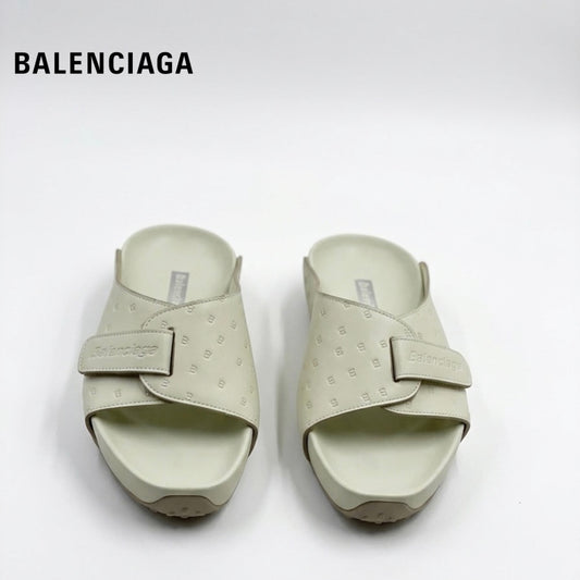 Balnenciaga Monday ultra slippers - beige