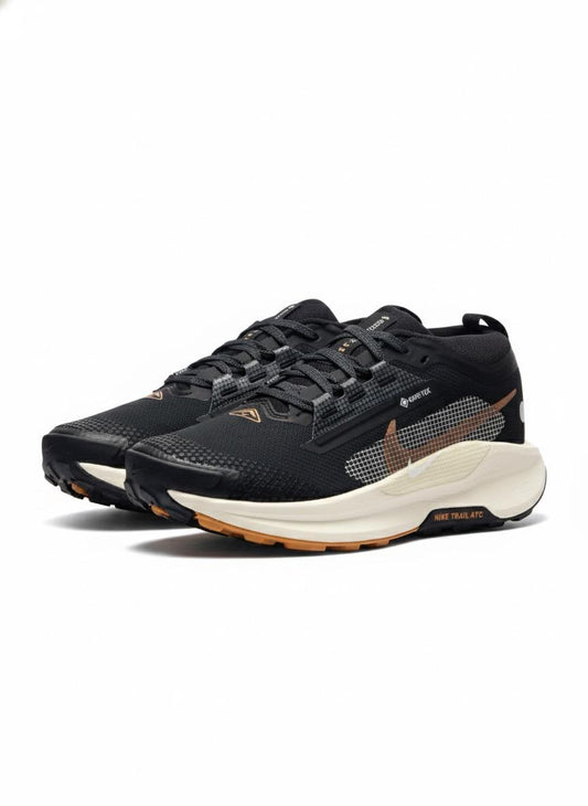 nike trial - black