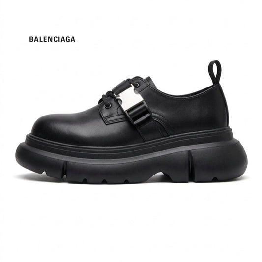 Balenciaga men_s leather big toe shoes - Black