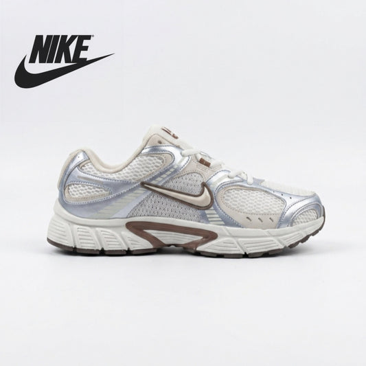 Nike V5 RNR Sneakers - Beige&Silver