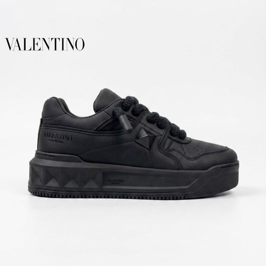 Valentino Garavani One Stud XL Sneakers