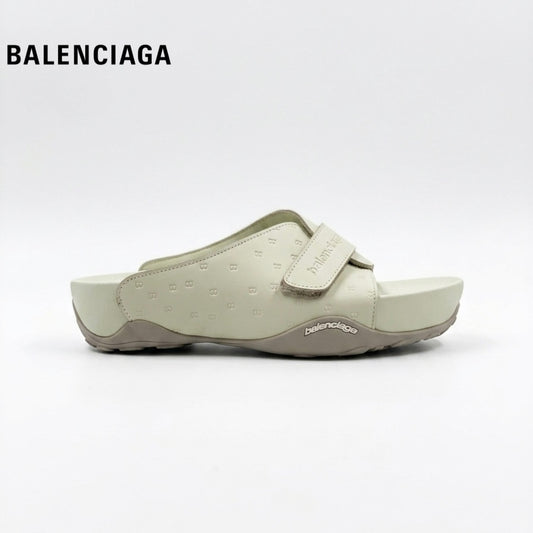 Balnenciaga Monday ultra slippers - beige
