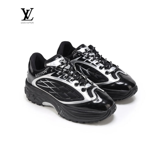 louis vuitton discovery - black