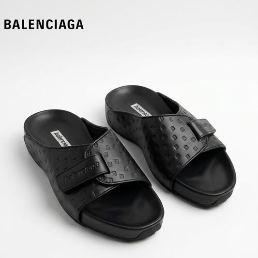 Balnenciaga Monday ultra slippers - black